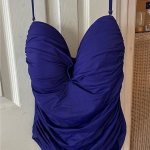 LA BLANCA SIZE 10 HALTER SWIMSUIT